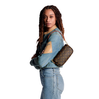 Louis Vuitton Ivy Wallet Bag